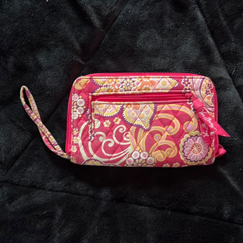 Wristlet wallet